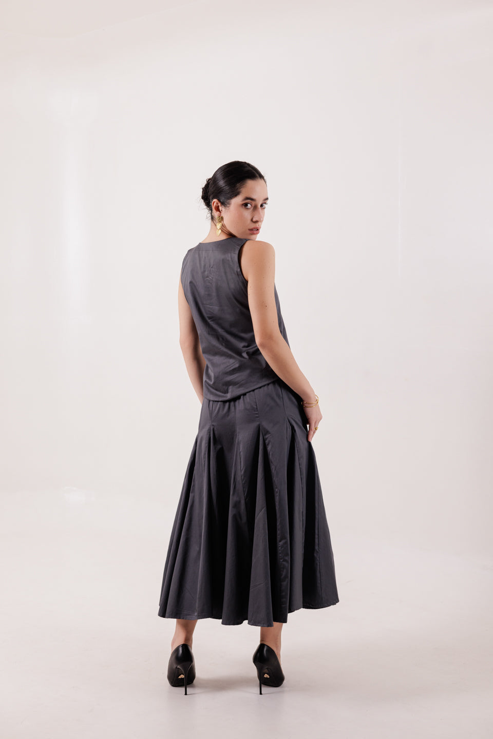 CHARCOAL GREY VEST-PANELLED SKIRT SET