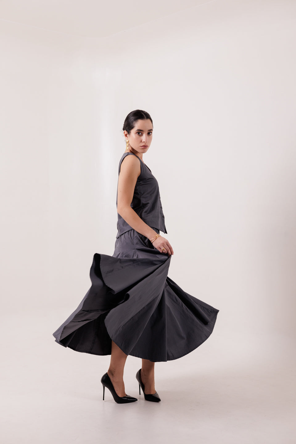 CHARCOAL GREY VEST-PANELLED SKIRT SET